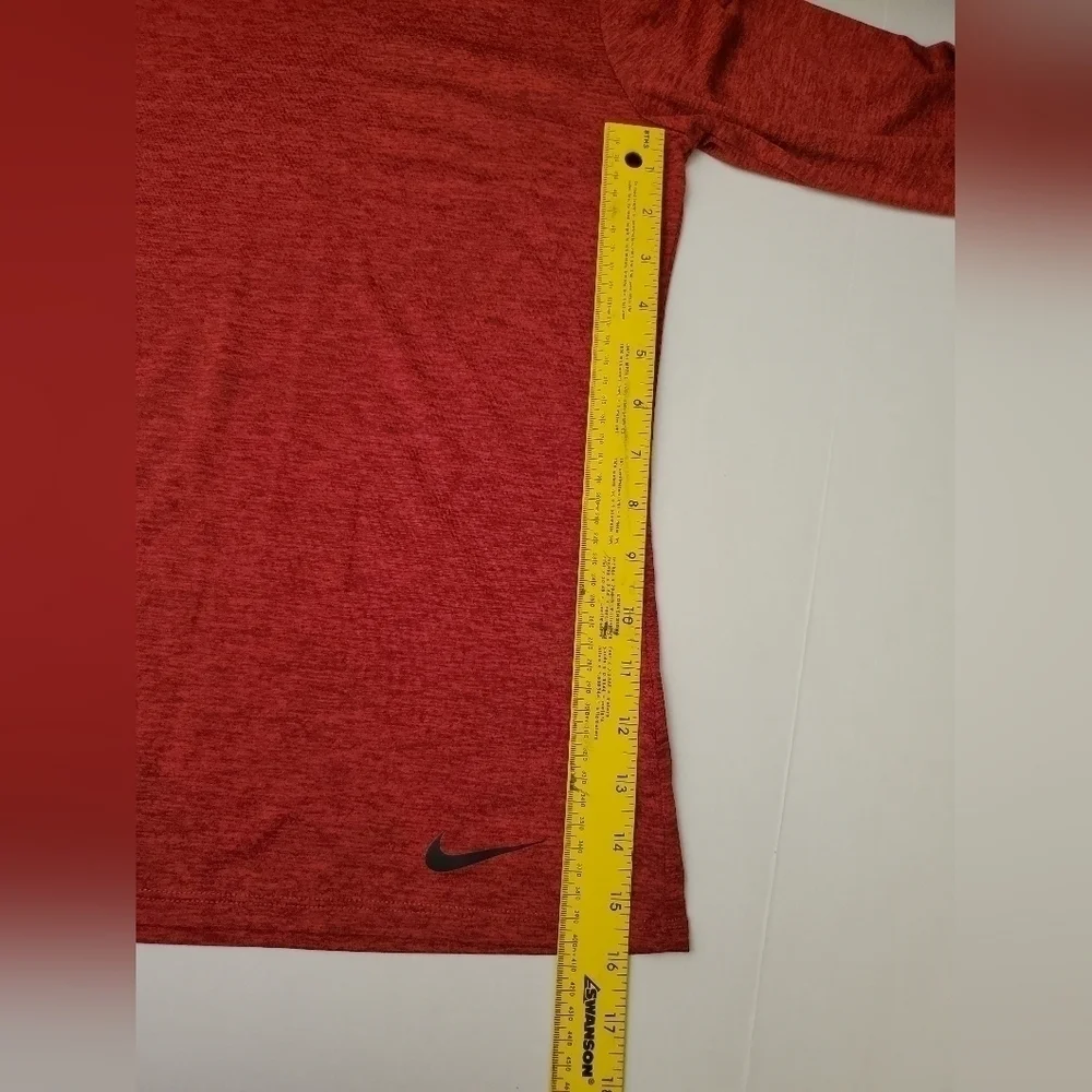 Nike red dri fit legend long sleeve hooded‎ training shirt top sz Small. I2